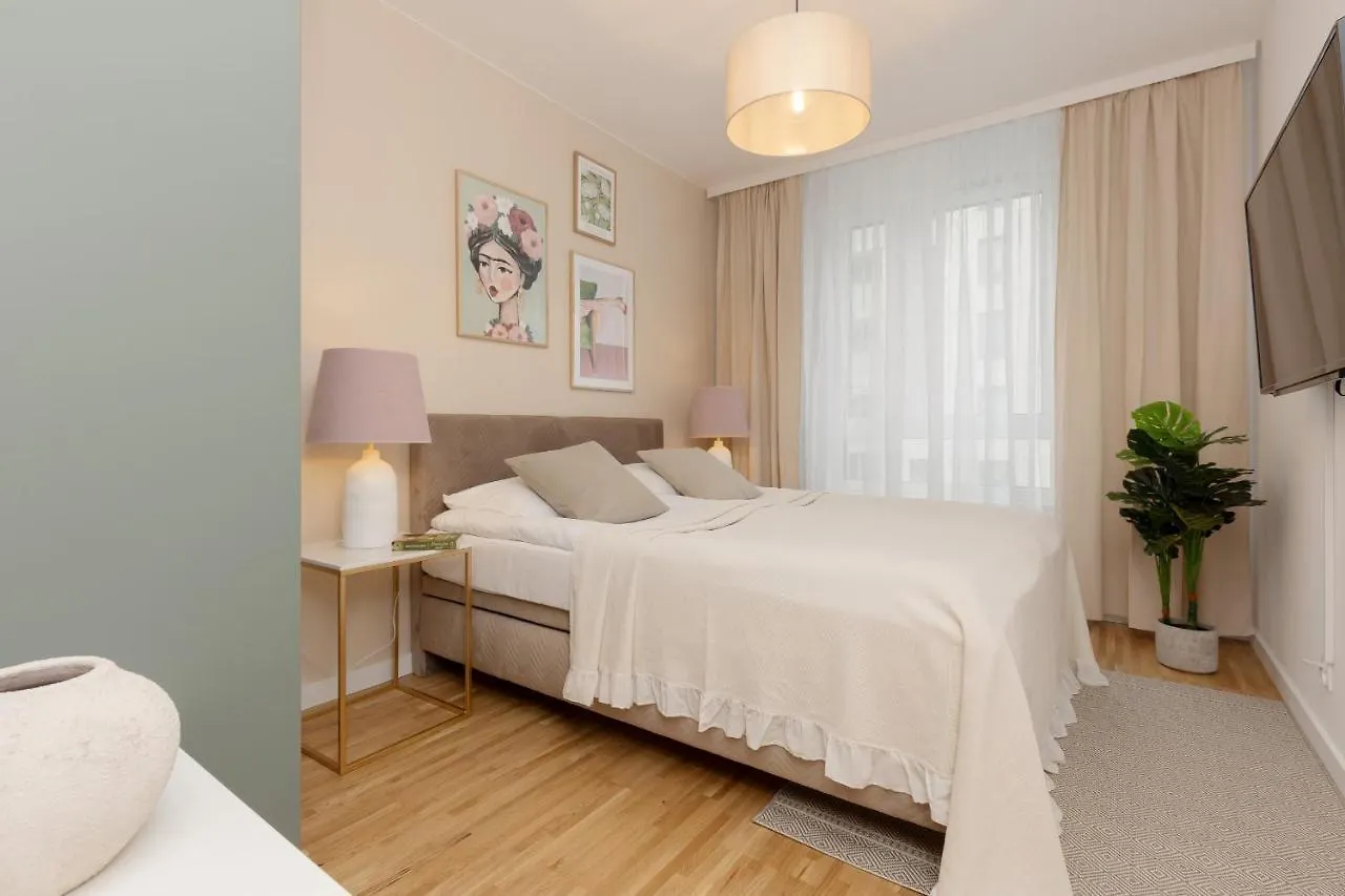 Warsaw Praga Apartment With Parking Podskarbinska By Noclegi Renters